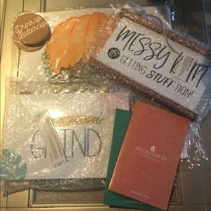 ‘Decorated Curated Home’ seasonal pieces/NWT!